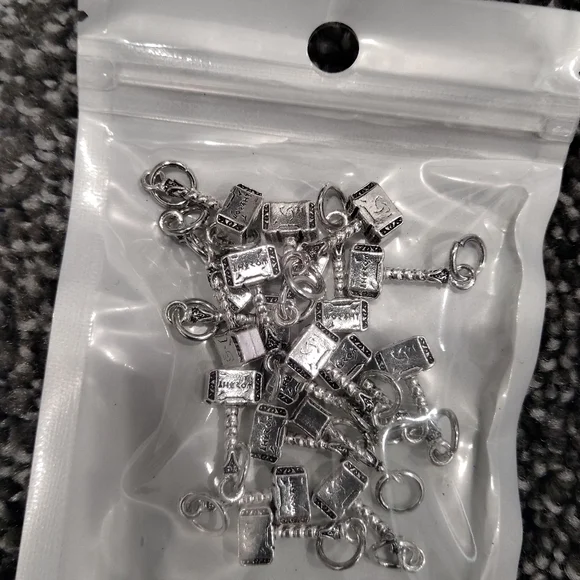 Marvel avengers charms - Picture 9 of 10